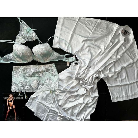 Victoria's Secret Other - NWT Victoria's Secret 34D,34DD,36B,36C BRA SET+garter+ROBE silver MINT SEDUCTION